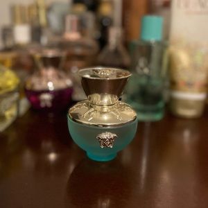 Versace Dylan Turquoise Pour Femme 3.4 oz